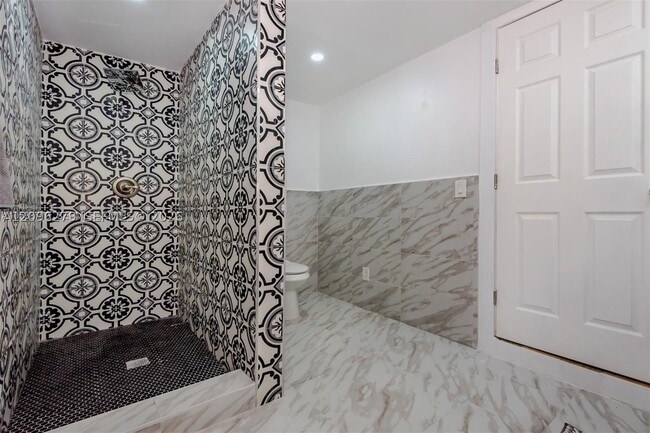 118 NW 35th St