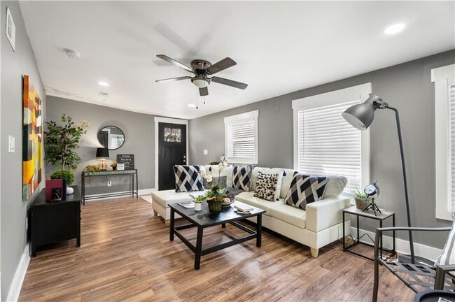 Photo - 2802 Palm Dr