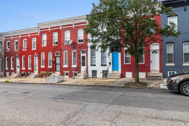 Photo - 2134 W Fayette St