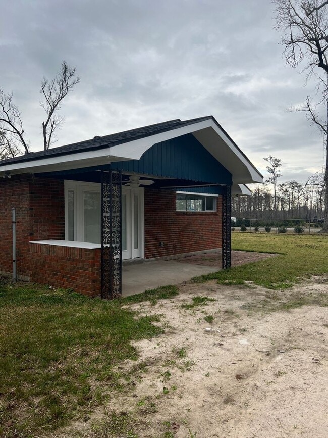 Photo - 909 Green Rd