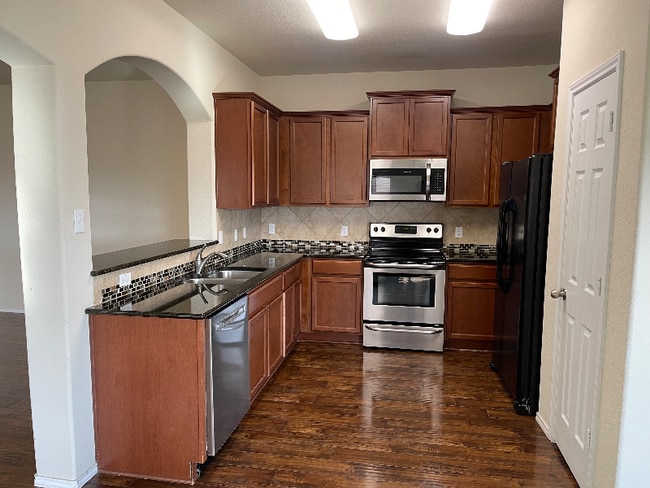 Photo - 2720 Samson Dr