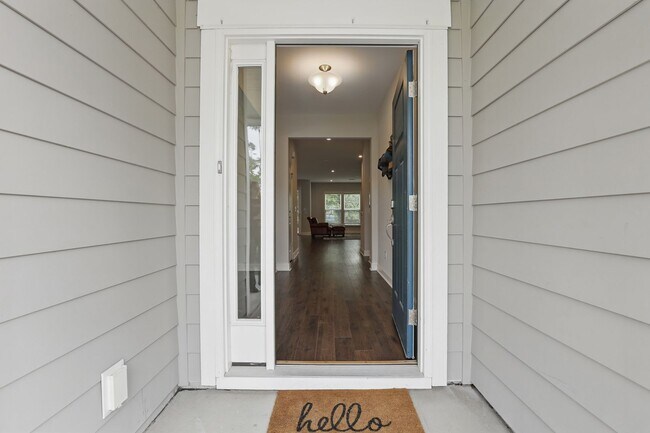 Photo - Spacious 5 Bedroom Home in Richmond Hill’s...