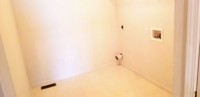 Photo - 108 Hickory Ridge Dr Unit 108 Hickory Ridge
