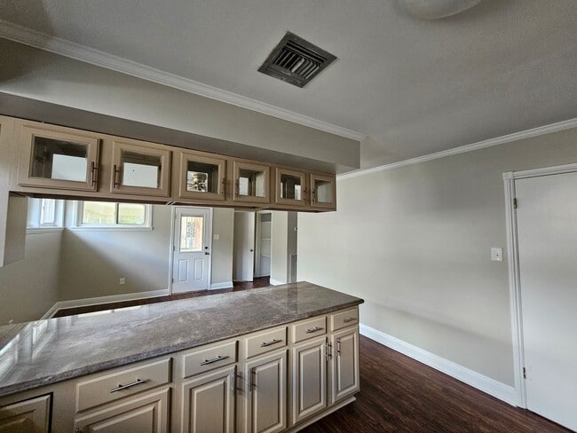 Photo - Spacious 4 Bedroom Single-Family Home in Gentilly