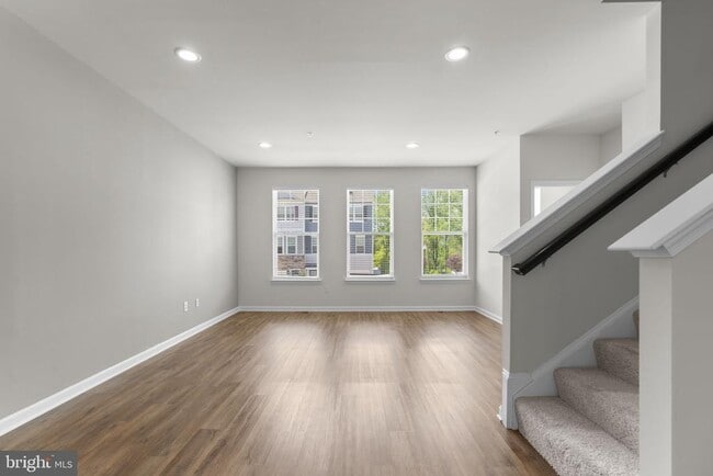 Photo - 7980 Patterson Wy