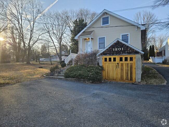 Building Photo - 1801 Philadelphia Pike Rental