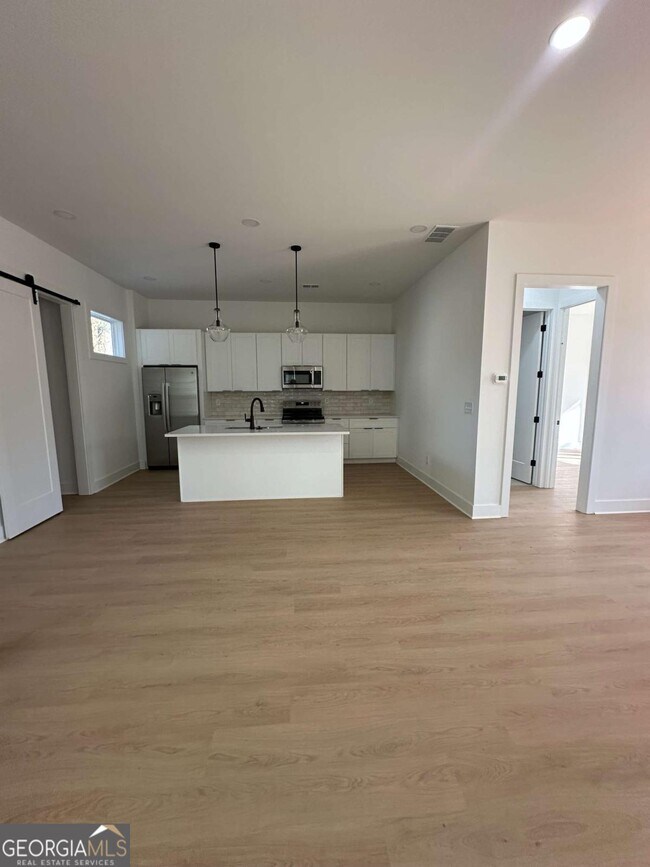 Photo - 1239 Plaza Ave SW