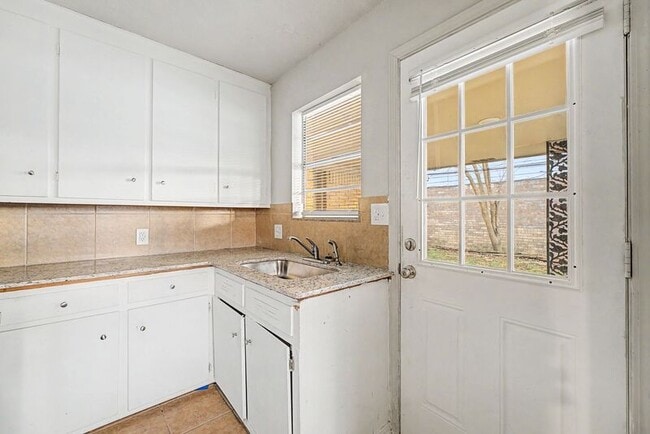 Photo - 911 S 10th St