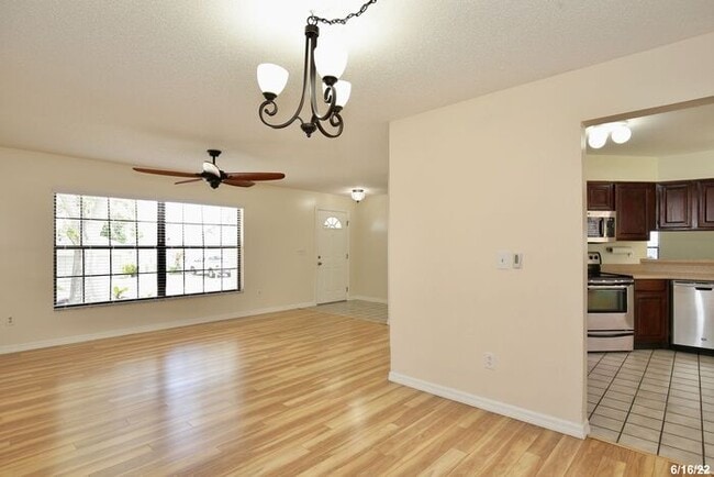 Photo - Cozy 3/2 Split Floorplan Home with a Spaci...