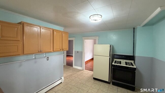 182 Beechwood Ave