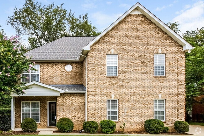 Building Photo - 237 Titans Cir Rental