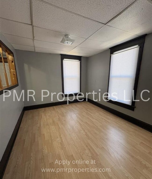 Photo - 4 Bedrooms/ 2 bathrooms House