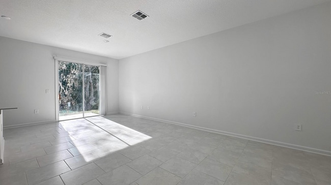 Photo - 7600 Stone Creek Trl