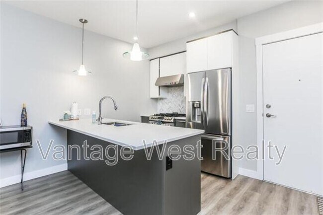 Photo - 1883-1883 Water St