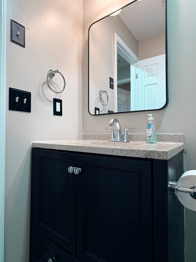 Photo - 2741 Jones Ave