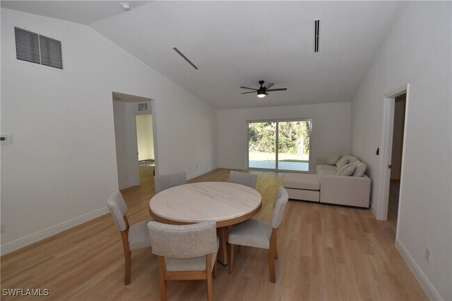 Photo - 4696 April Ave