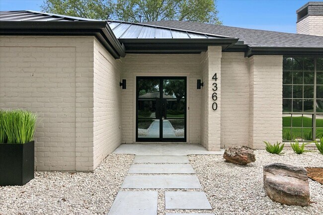 Photo - 4360 Thomas Ln House