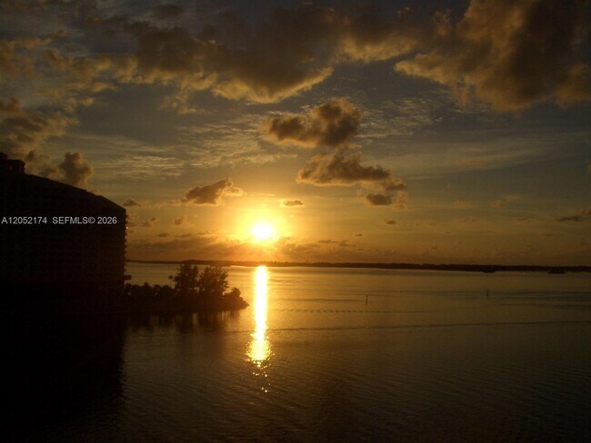 Photo - 999 Brickell Bay Dr Unidad 1904