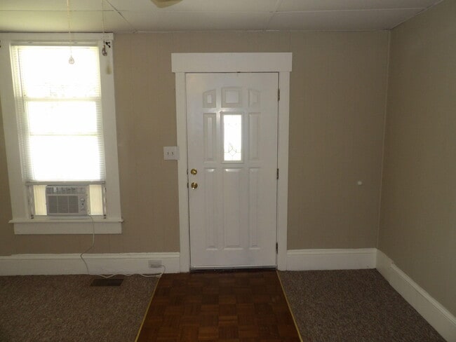 Photo - 400 Noel Ave