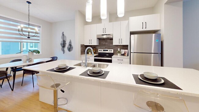 Photo - 2035-2035 Chalmers Way SW Unit 55 / B