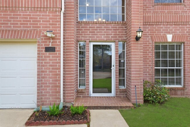 Photo - 3327 Shady Glen Ln