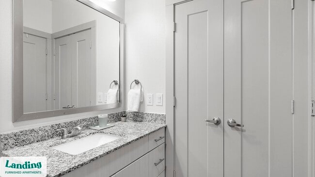 Photo - 3383 Cedarplaza Ln Unidad 2315