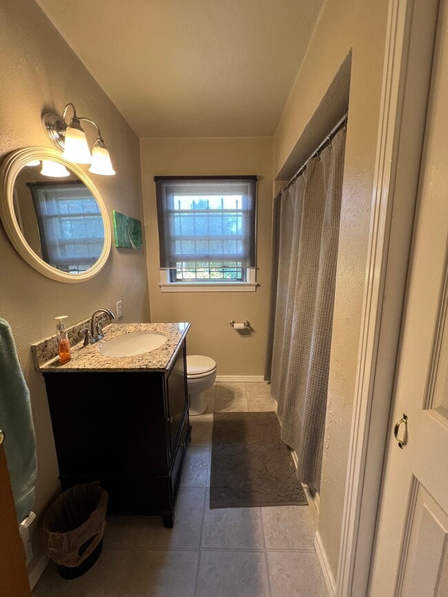 Photo - 1007 N Farragut Ave