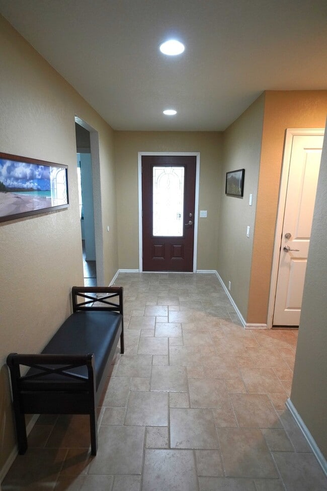 Photo - Immaculate Rental in Schertz! Realtor Commission: $500