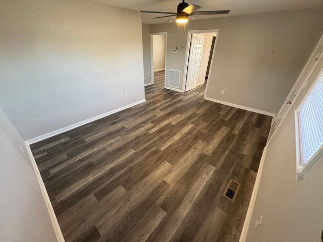 Photo - For Lease - Single Family Home in Lebanon