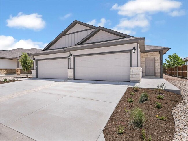 Photo - 406 Parkline Dr