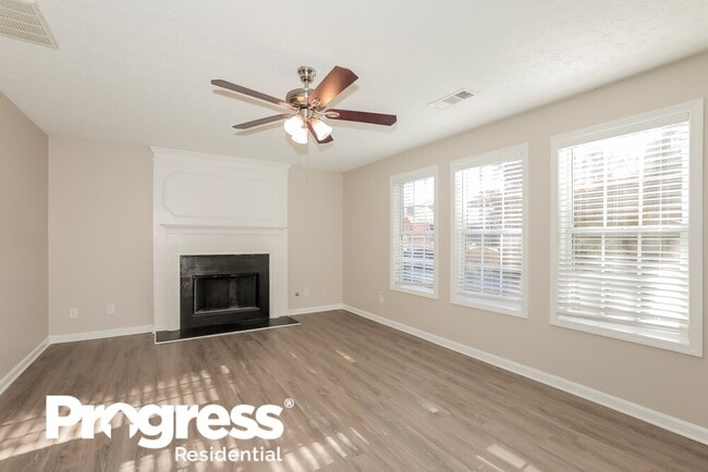 Photo - 3511 Kittery Dr SW