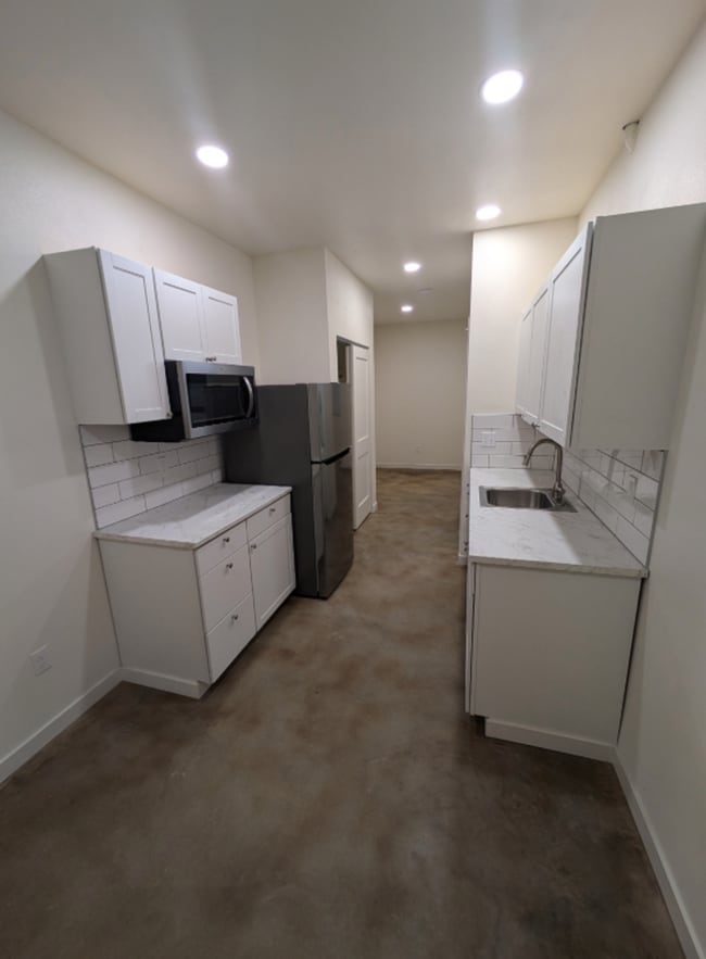 Photo - 541 Taylor Ave Apartment Unit 541 Taylor Avenue - #2