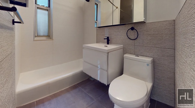 Photo - East 58th Street Unit 2EF