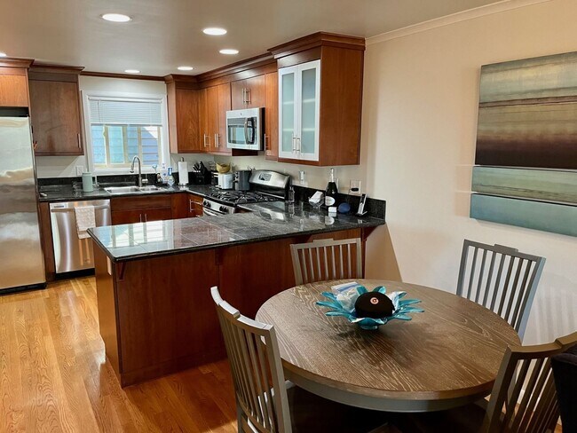 Photo - Queen Anne Townhome