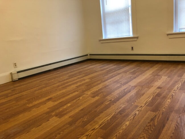 Photo - 34 Cunard St Unit 1