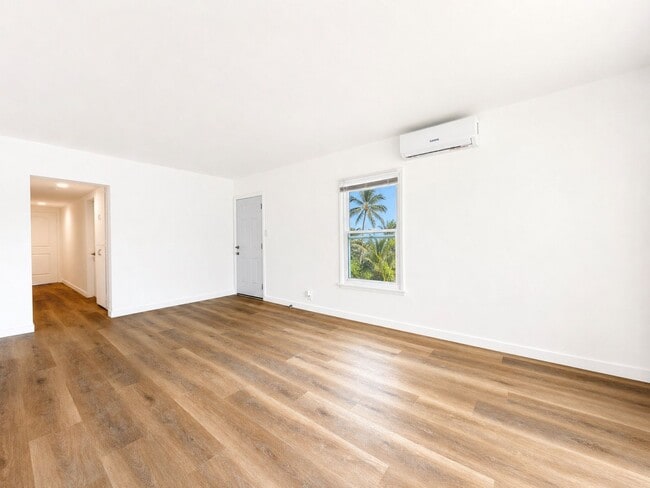 Photo - 9132 Crenshaw Blvd Unit 9132.5