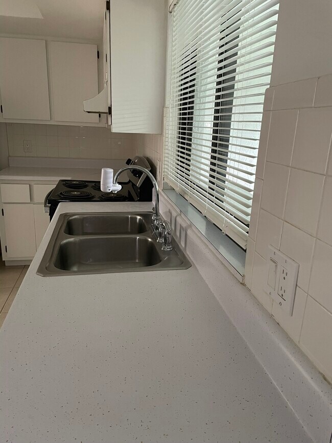 Photo - 10022 8th St