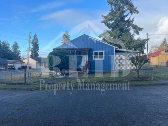 Building Photo - EAST BREMERTON DUPLEX 2 BED 1 BATH