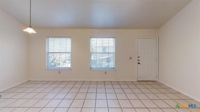 412 Burleson St Unit 121