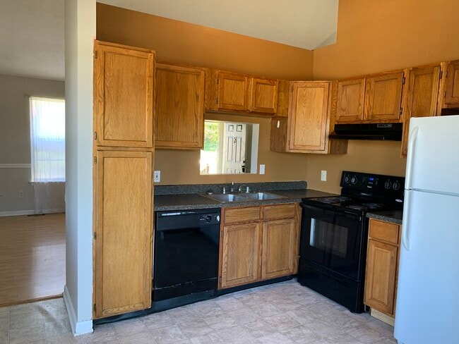 Photo - 115 Rough River Run