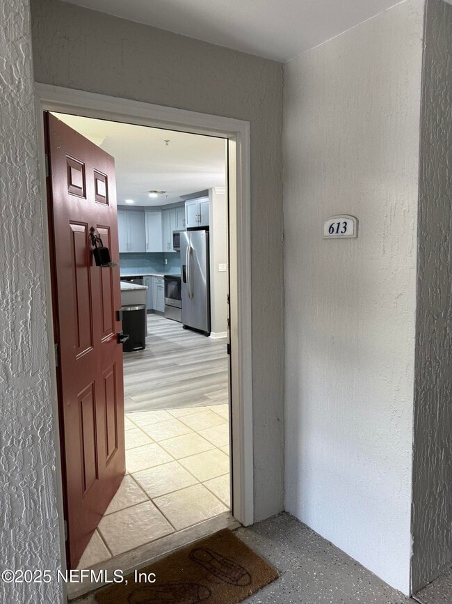 Building Photo - 3591 Kernan Blvd S Unit 613 Rental