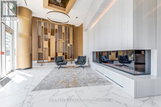 Photo - 15 Queens Quay E Unit 2905