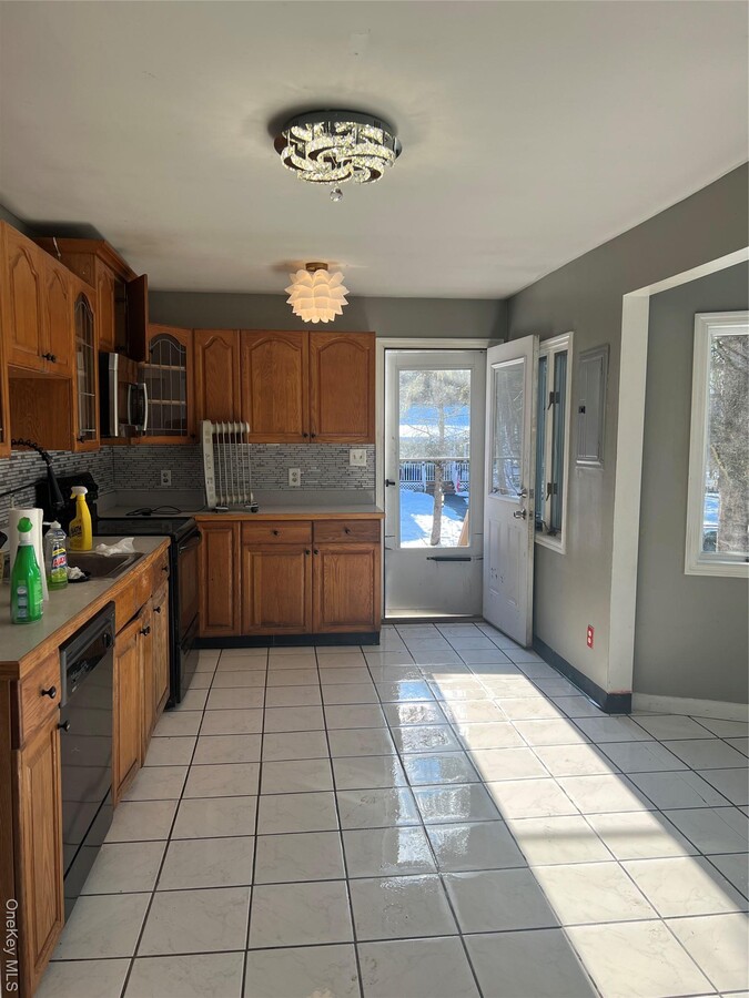 Photo - 49 Hilltop Dr