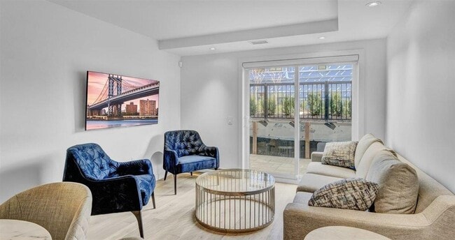 Photo - 1931 Preston St Unit 10