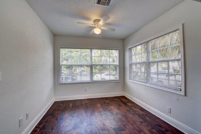 Photo - Walton Unit Single Family House