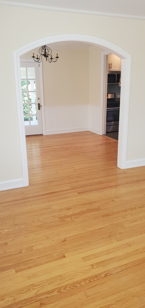Photo - 2315 Hutchison Rd