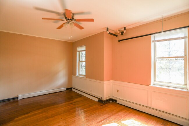 Photo - 4137 N Keystone Ave Unit #102