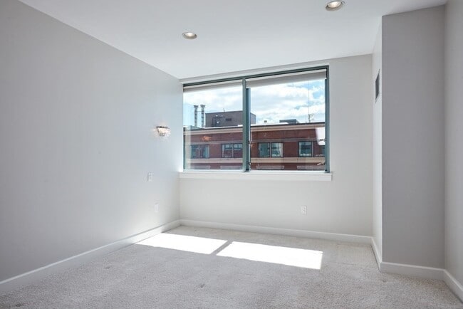 Photo - 225 Causeway St Unit 718