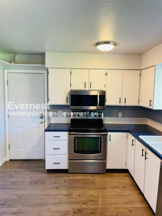 Photo - 1701 Ridgewood Rd