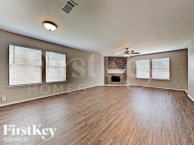 Photo - 8812 Sagebrush Trail